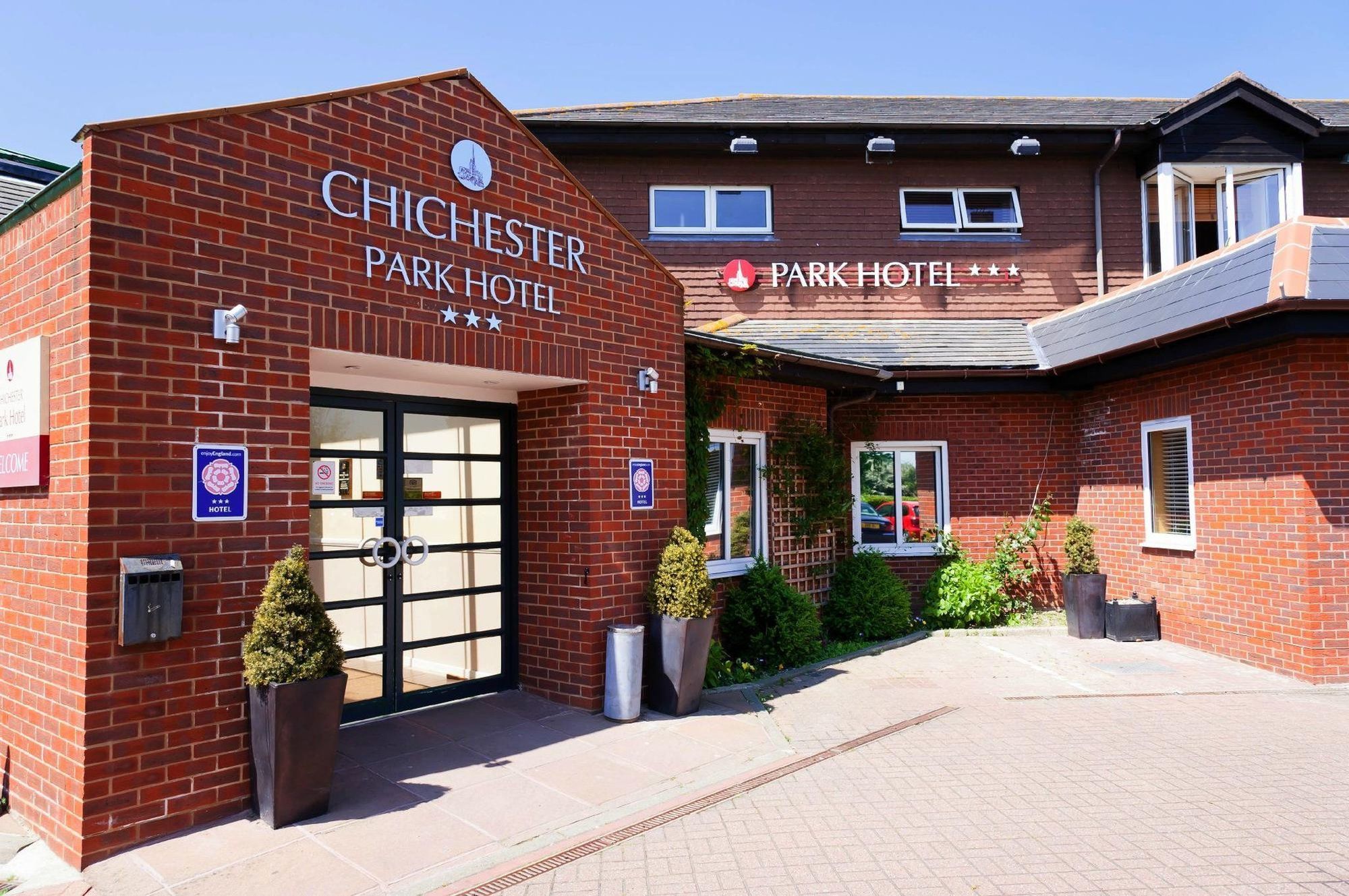 Chichester Park Hotel Exterior photo